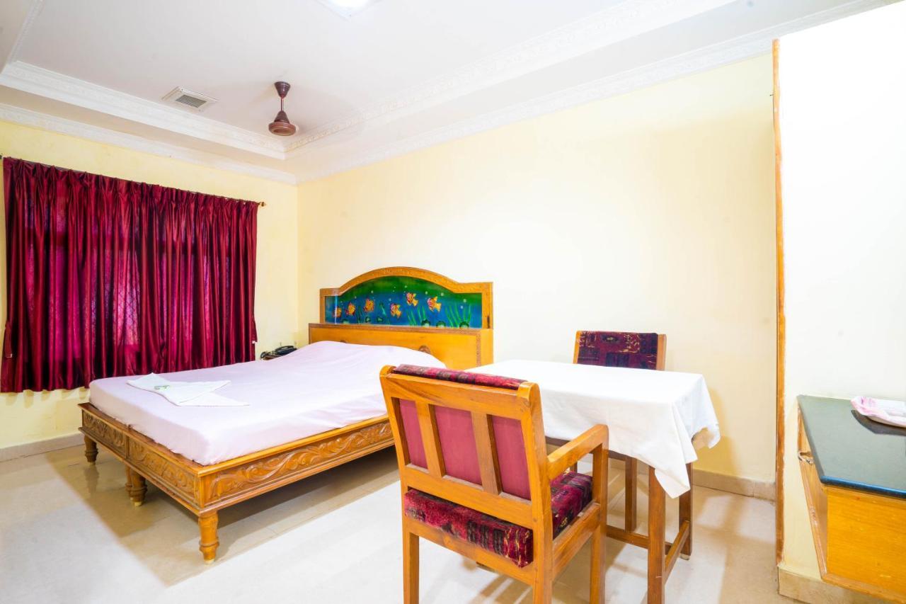 Hotel Tamilnadu, Courtallam I Kuttālam Εξωτερικό φωτογραφία